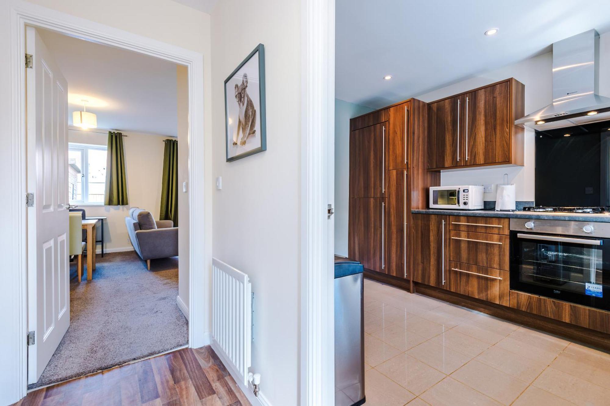 Modern Semi Detached In A Quiet Location, Driveway Parking Villa Ewloe Exterior photo